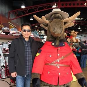 Meet your Posher, Leonard